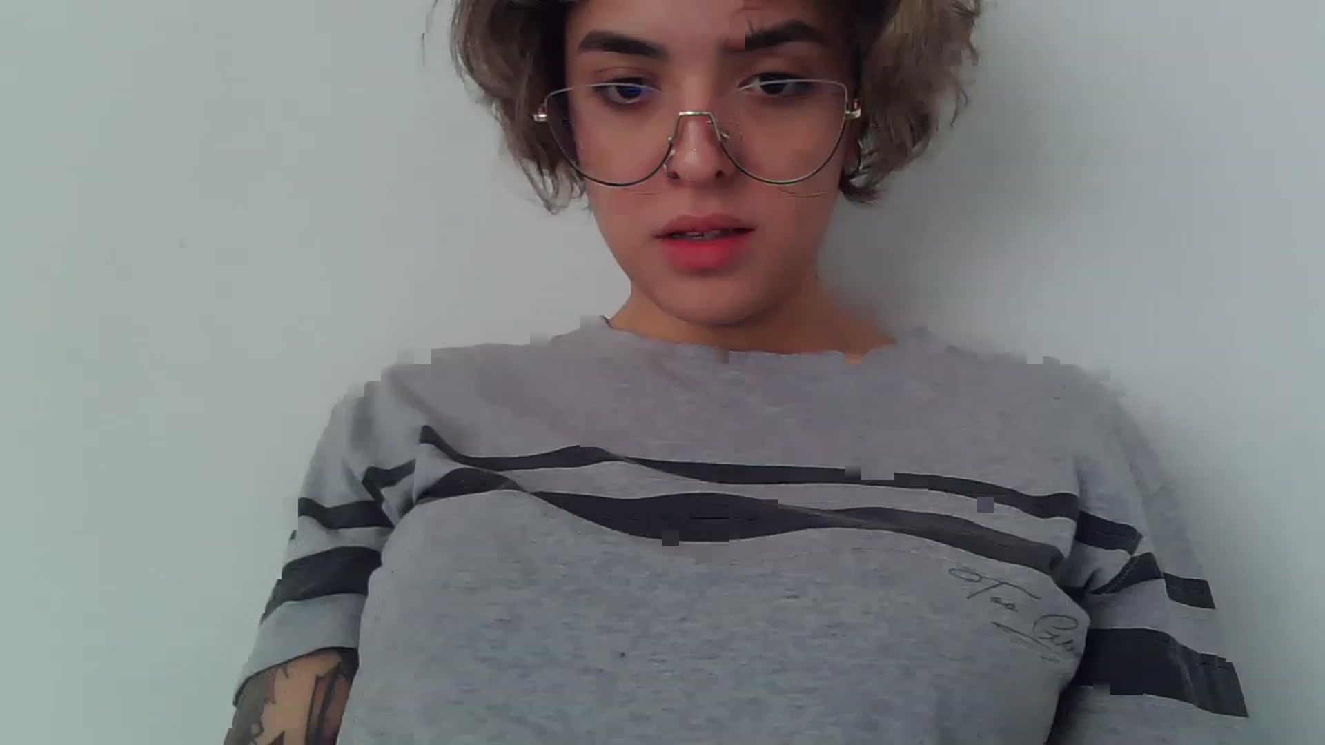 Gallery image thumbnail from fionacarter's myfreecams stream on, 12/01/2022, 08:15 image 18 of 20