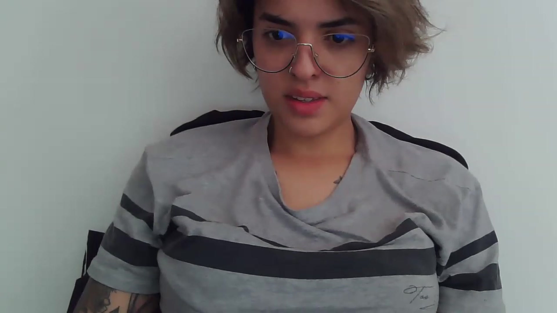 Gallery image thumbnail from fionacarter's myfreecams stream on, 12/04/2022, 13:48 image 18 of 20