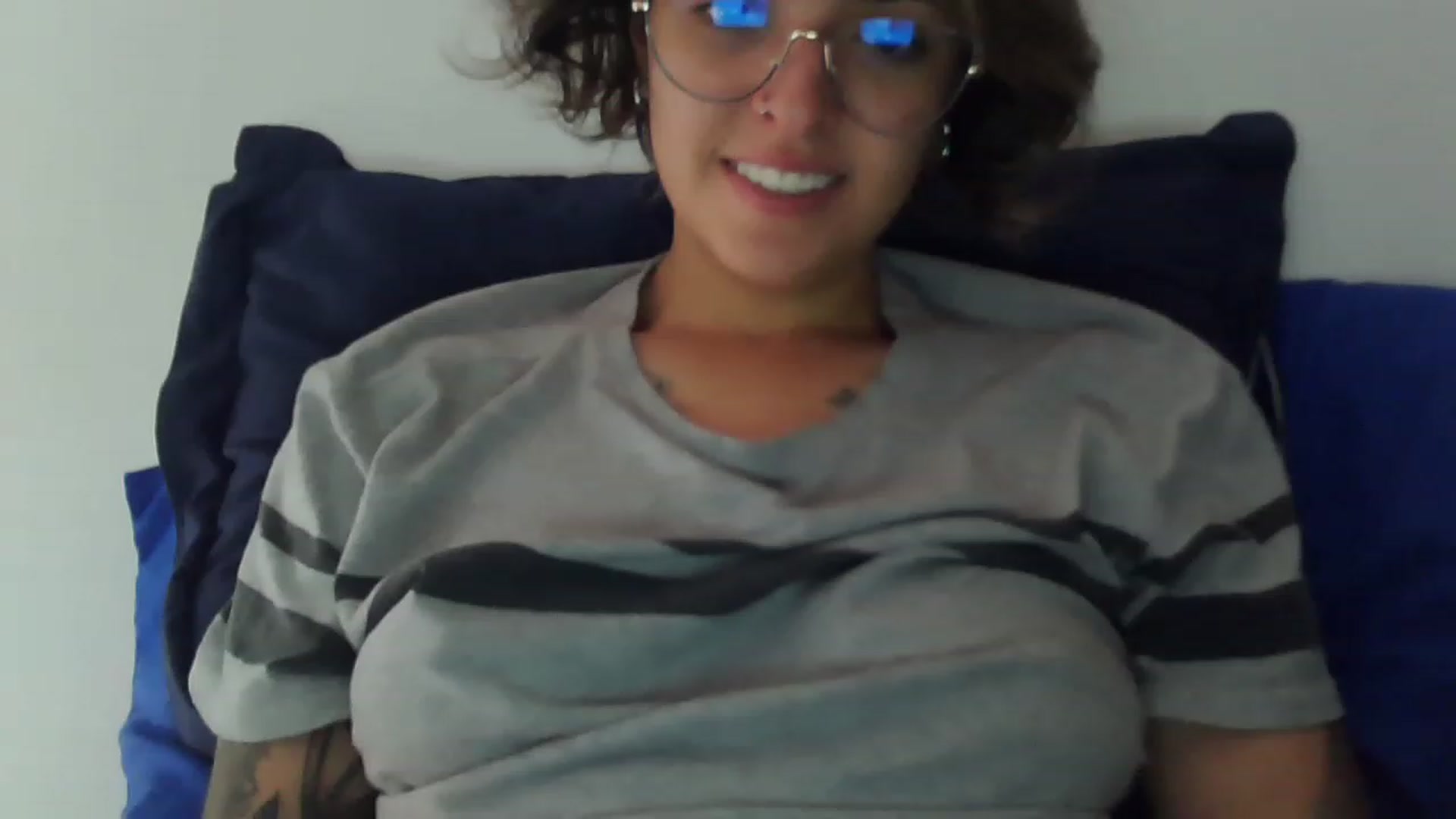 Gallery image thumbnail from fionacarter's myfreecams stream on, 02/10/2023, 16:30 image 5 of 20