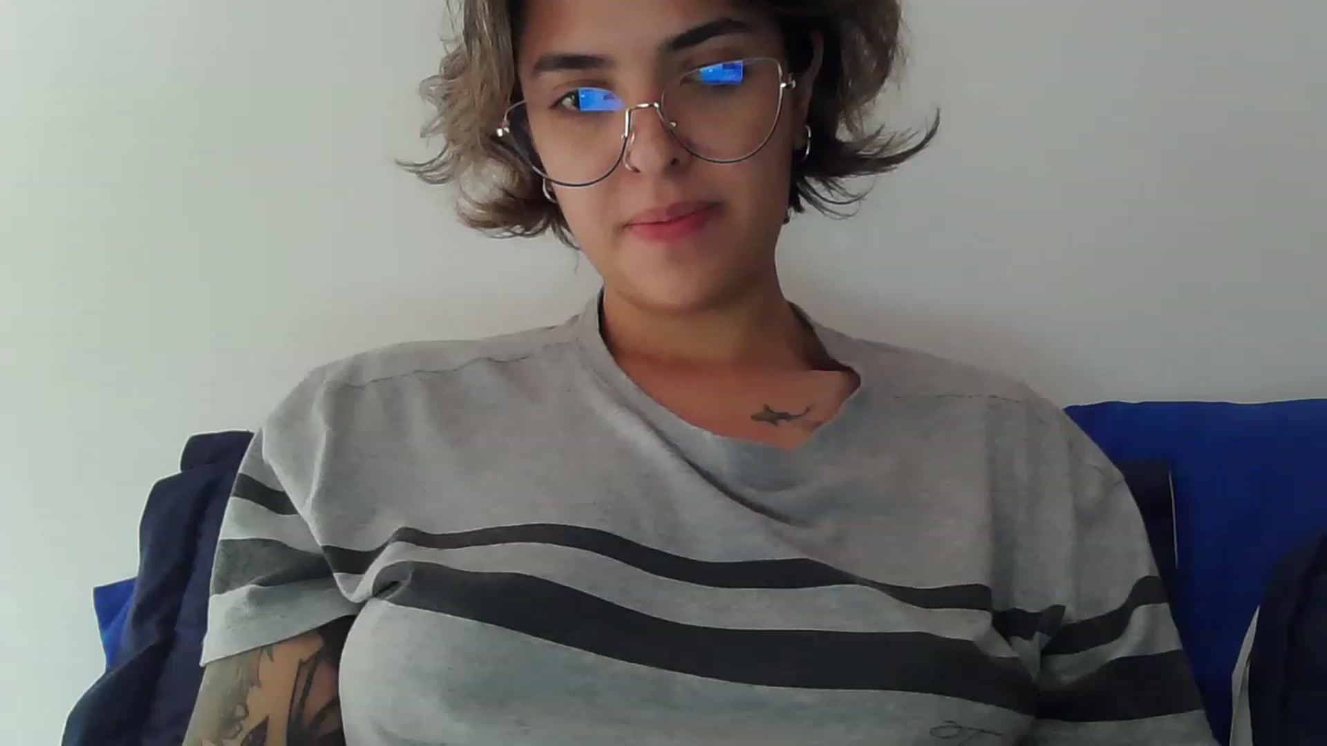 Gallery image thumbnail from fionacarter's myfreecams stream on, 02/10/2023, 16:44 image 13 of 20