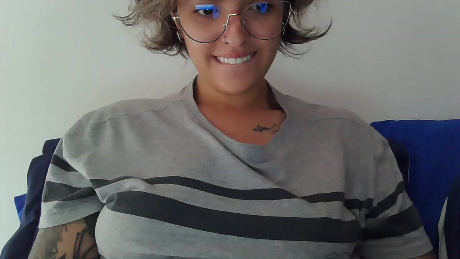 Gallery image thumbnail from fionacarter's myfreecams stream on, 02/10/2023, 16:44 image 11 of 20
