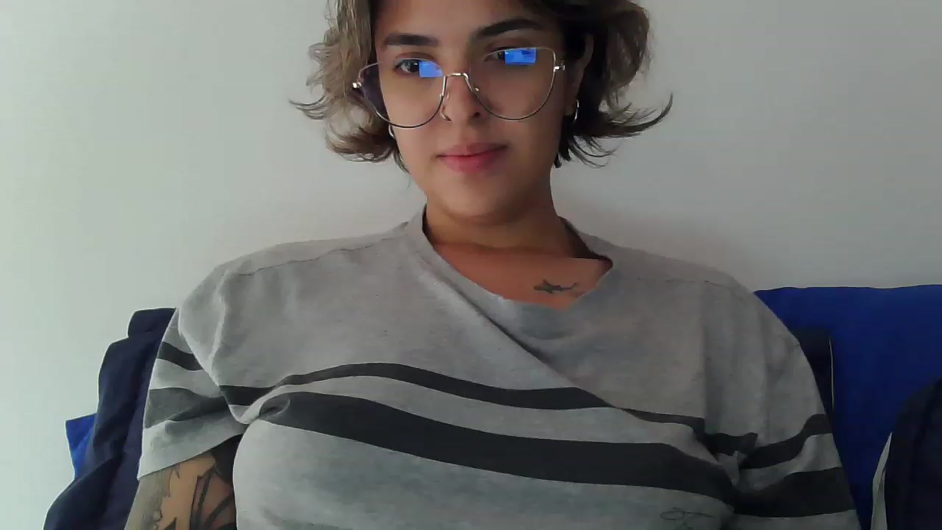 Gallery image thumbnail from fionacarter's myfreecams stream on, 02/10/2023, 16:44 image 14 of 20