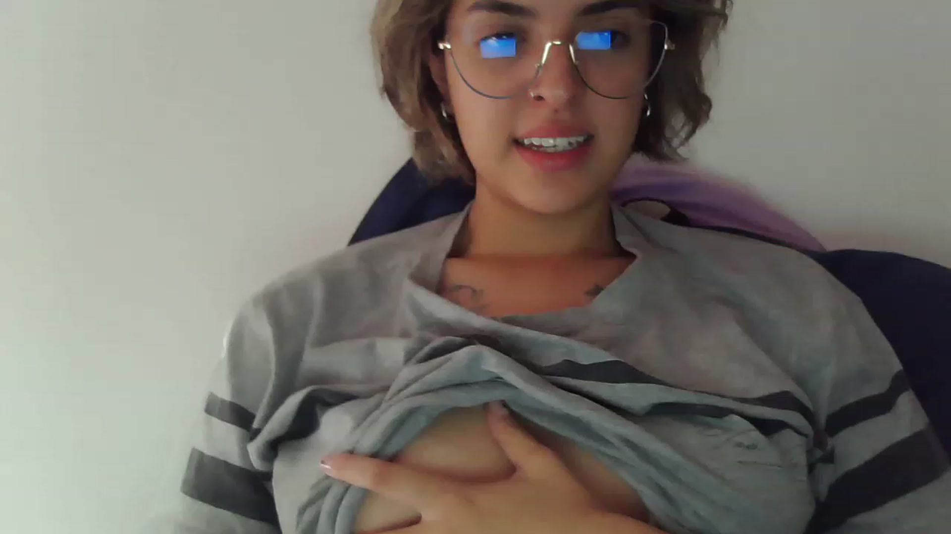 Gallery image thumbnail from fionacarter's myfreecams stream on, 02/15/2023, 16:11 image 1 of 20