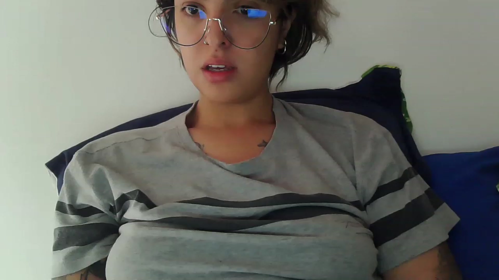 Gallery image thumbnail from fionacarter's myfreecams stream on, 02/15/2023, 17:23 image 6 of 20
