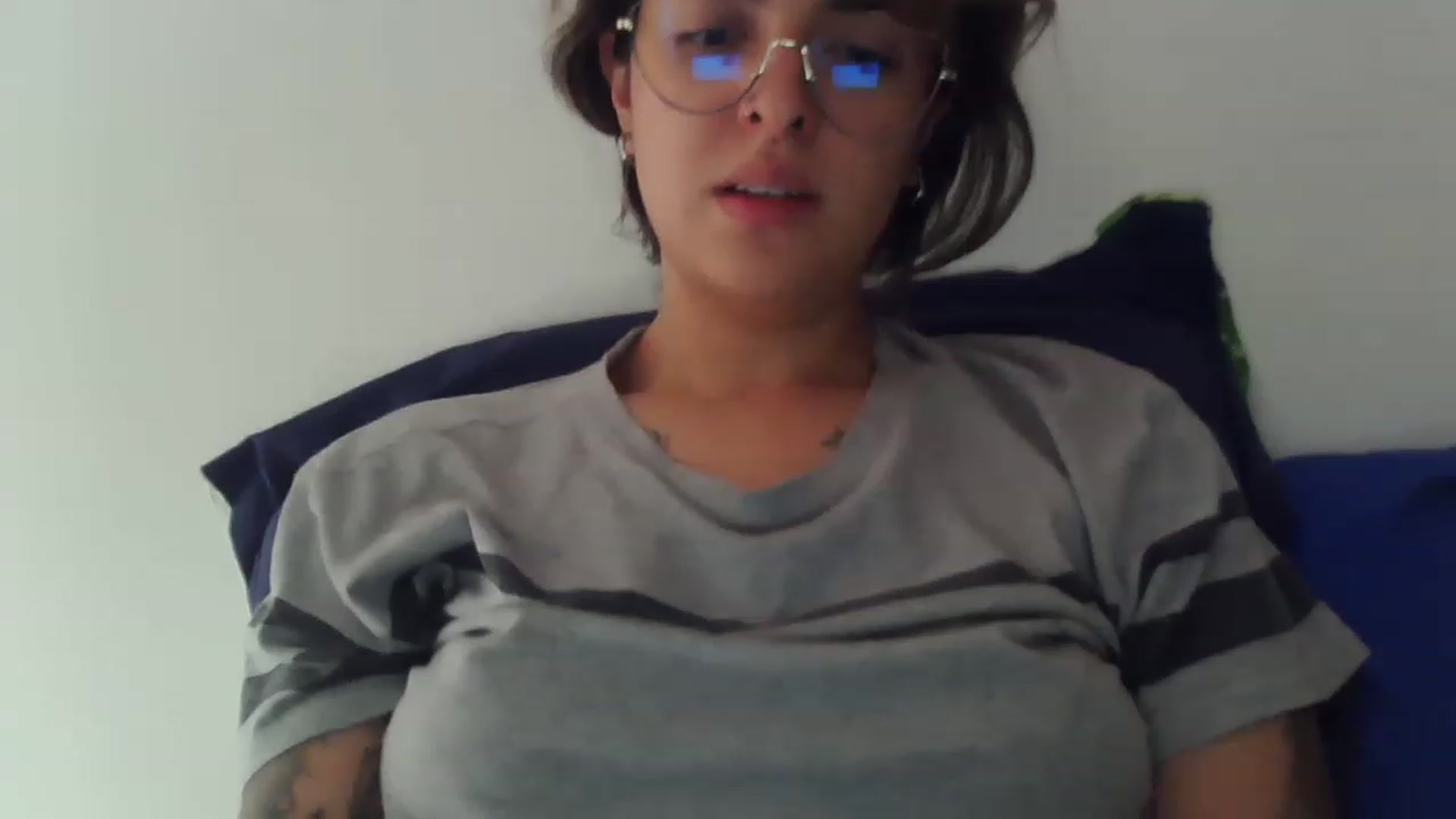 Gallery image thumbnail from fionacarter's myfreecams stream on, 02/15/2023, 17:23 image 18 of 20