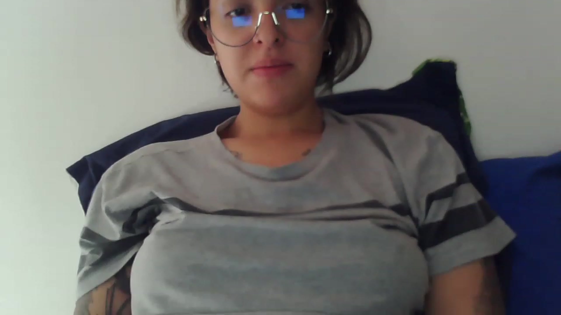 Gallery image thumbnail from fionacarter's myfreecams stream on, 02/15/2023, 17:23 image 19 of 20