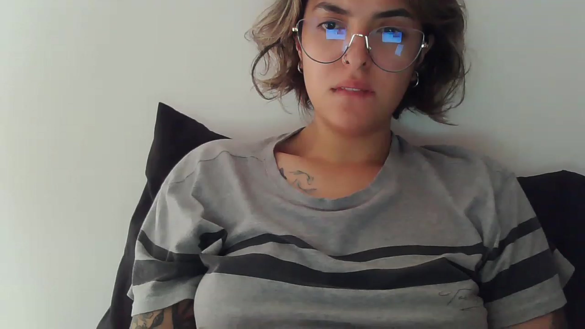 Gallery image thumbnail from fionacarter's myfreecams stream on, 03/13/2023, 16:41 image 20 of 20