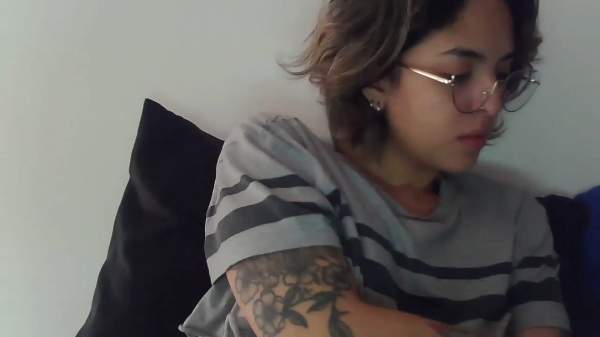 Gallery image thumbnail from fionacarter's myfreecams stream on, 03/13/2023, 16:41 image 9 of 20
