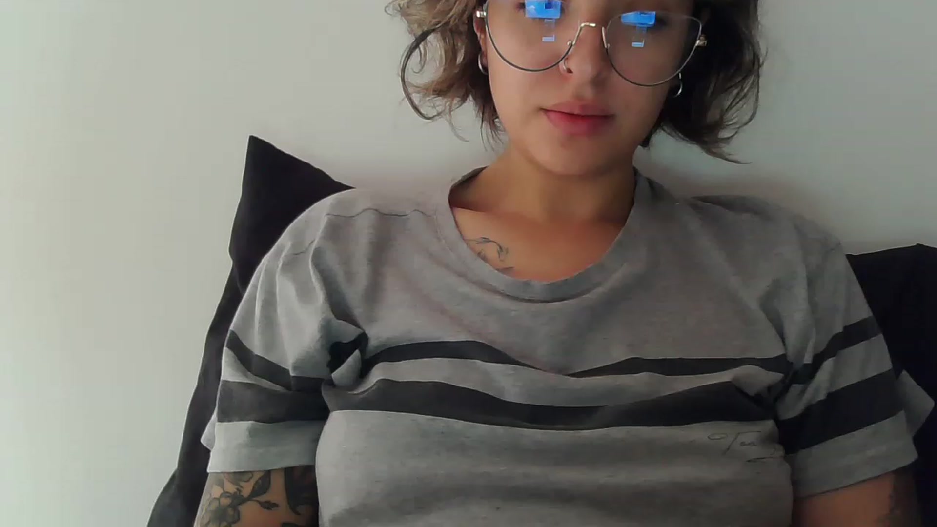 Gallery image thumbnail from fionacarter's myfreecams stream on, 03/13/2023, 16:41 image 17 of 20