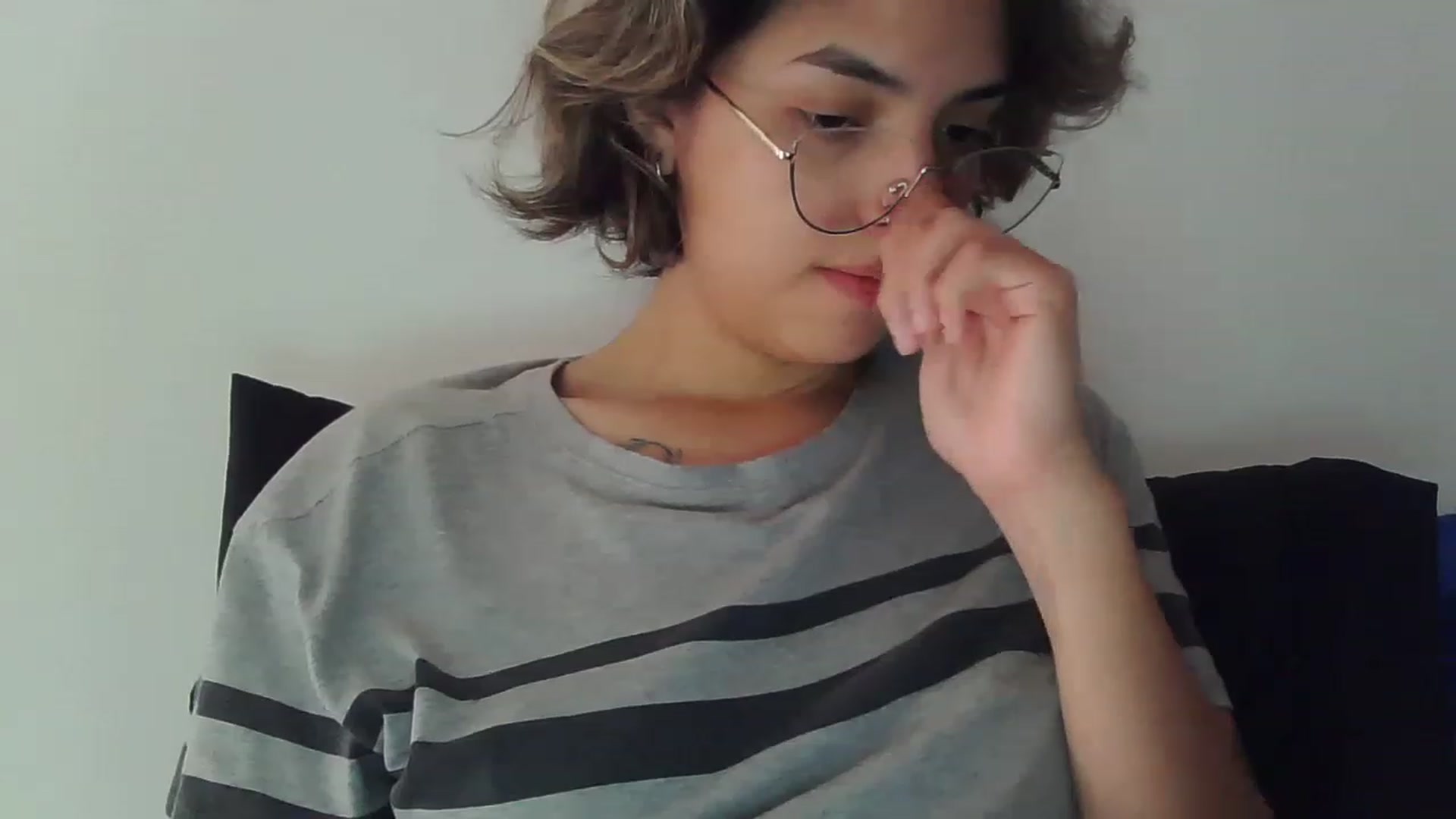 Gallery image thumbnail from fionacarter's myfreecams stream on, 03/22/2023, 17:02 image 18 of 20