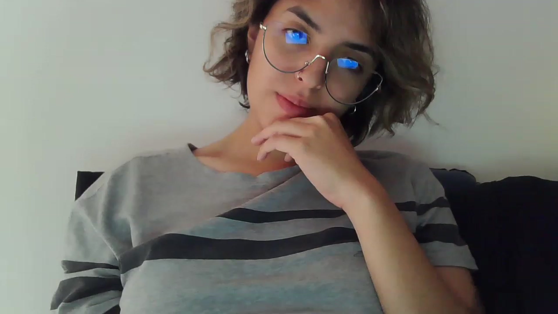 Gallery image thumbnail from fionacarter's myfreecams stream on, 03/22/2023, 17:02 image 3 of 20
