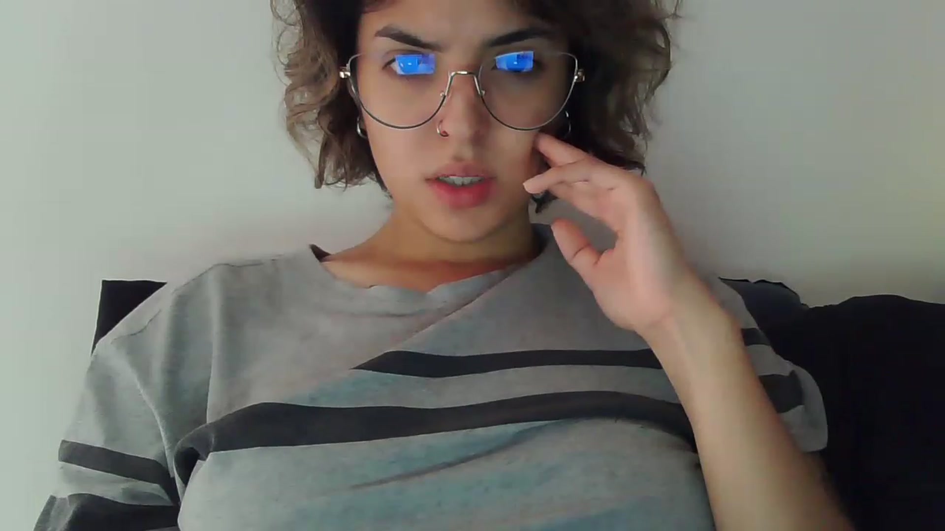 Gallery image thumbnail from fionacarter's myfreecams stream on, 03/22/2023, 17:02 image 8 of 20