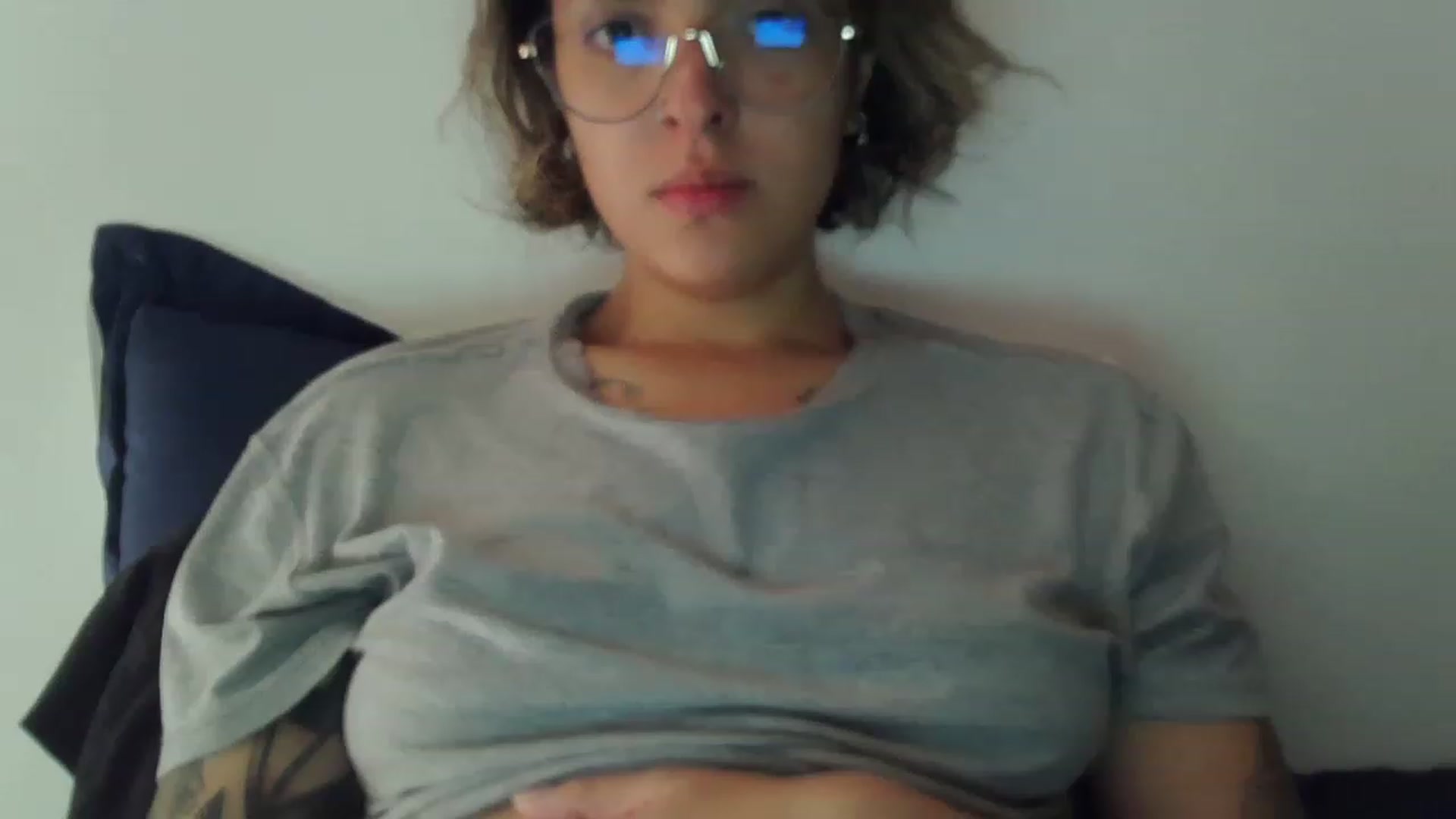 Gallery image thumbnail from fionacarter's myfreecams stream on, 03/28/2023, 16:05 image 18 of 20