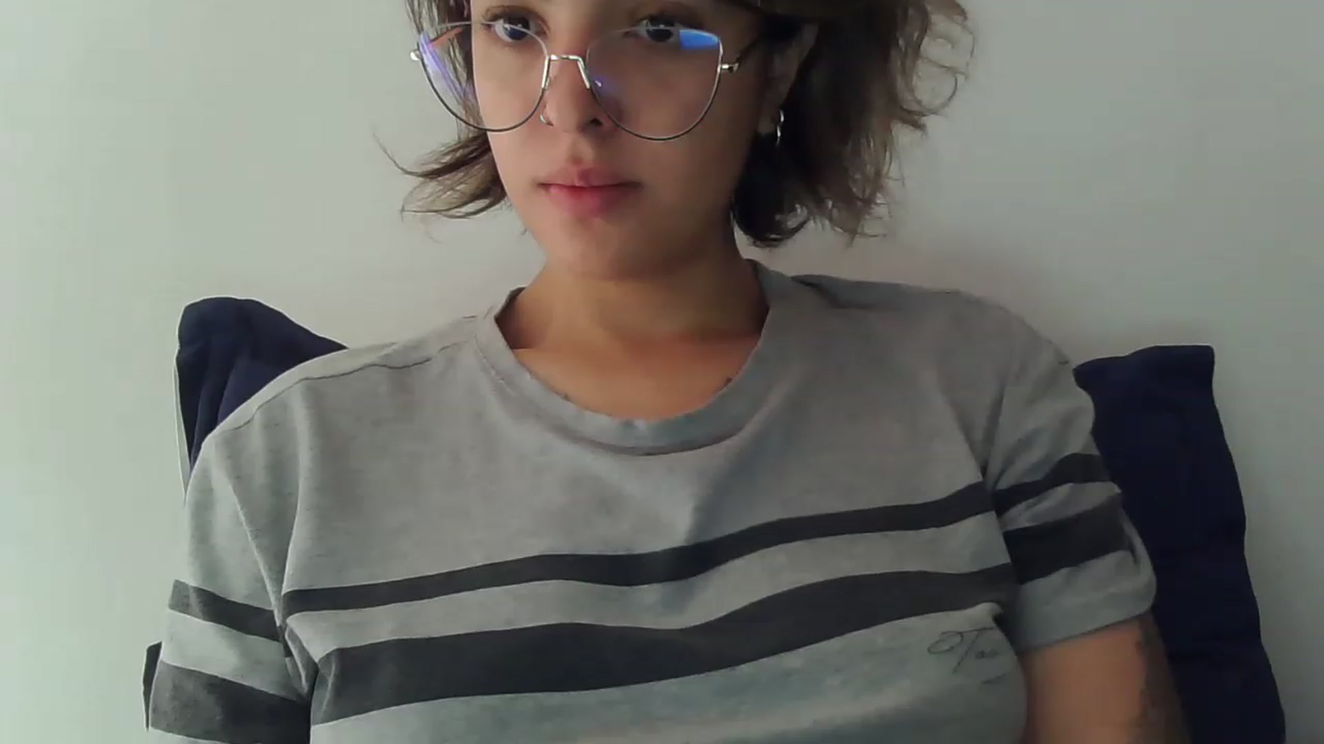 Gallery image thumbnail from fionacarter's myfreecams stream on, 04/06/2023, 16:38 image 15 of 20