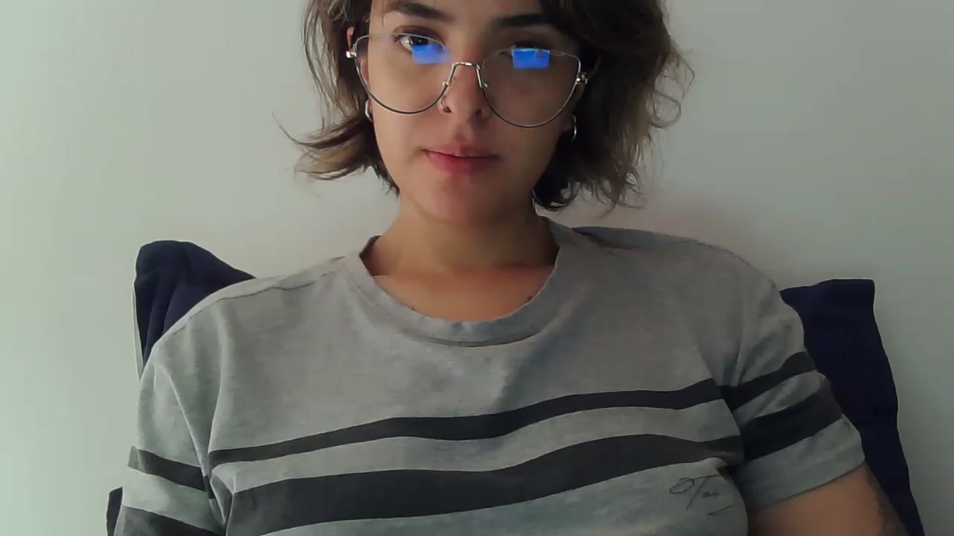 Gallery image thumbnail from fionacarter's myfreecams stream on, 04/06/2023, 16:38 image 14 of 20