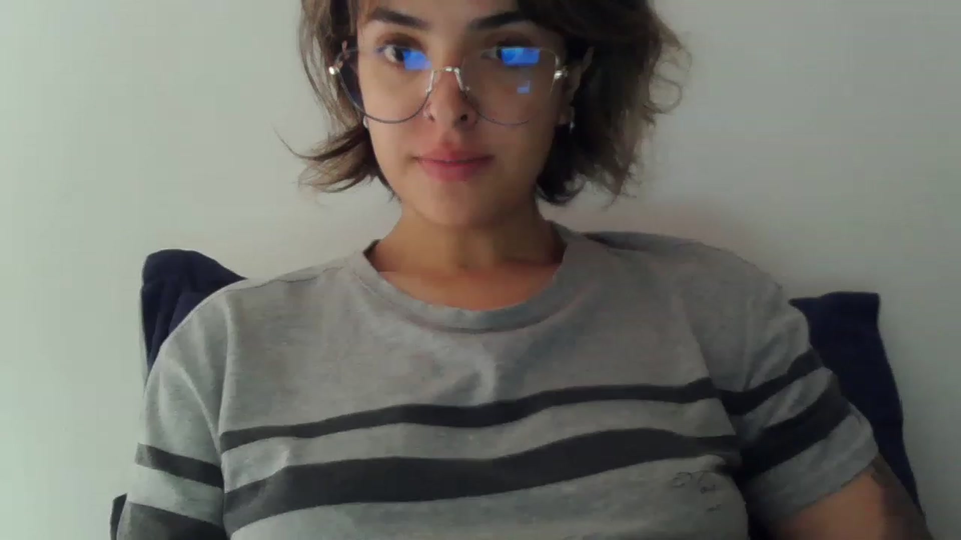 Gallery image thumbnail from fionacarter's myfreecams stream on, 04/06/2023, 16:38 image 7 of 20