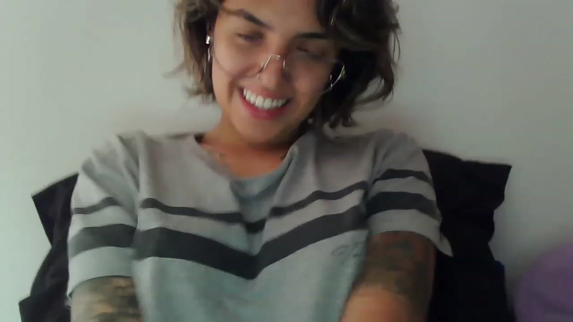 Gallery image thumbnail from fionacarter's myfreecams stream on, 04/15/2023, 18:00 image 4 of 20