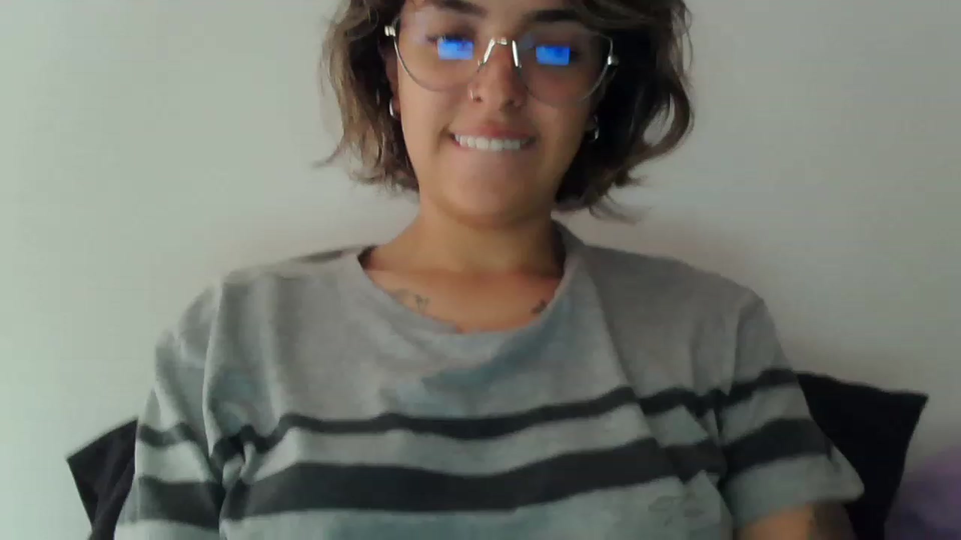 Gallery image thumbnail from fionacarter's myfreecams stream on, 04/15/2023, 18:00 image 6 of 20