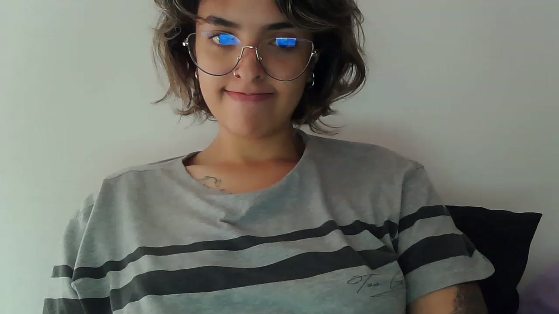 Gallery image thumbnail from fionacarter's myfreecams stream on, 04/15/2023, 18:00 image 7 of 20
