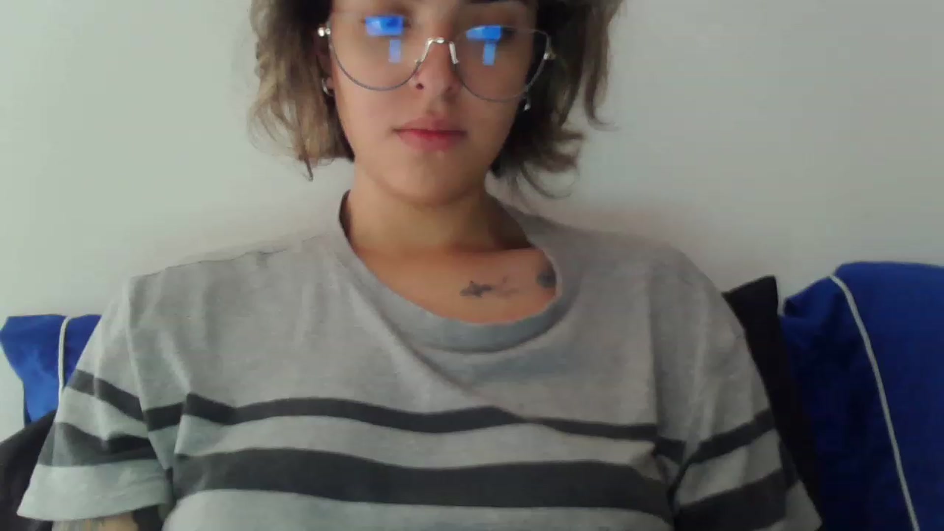 Gallery image thumbnail from fionacarter's myfreecams stream on, 04/17/2023, 16:58 image 1 of 20
