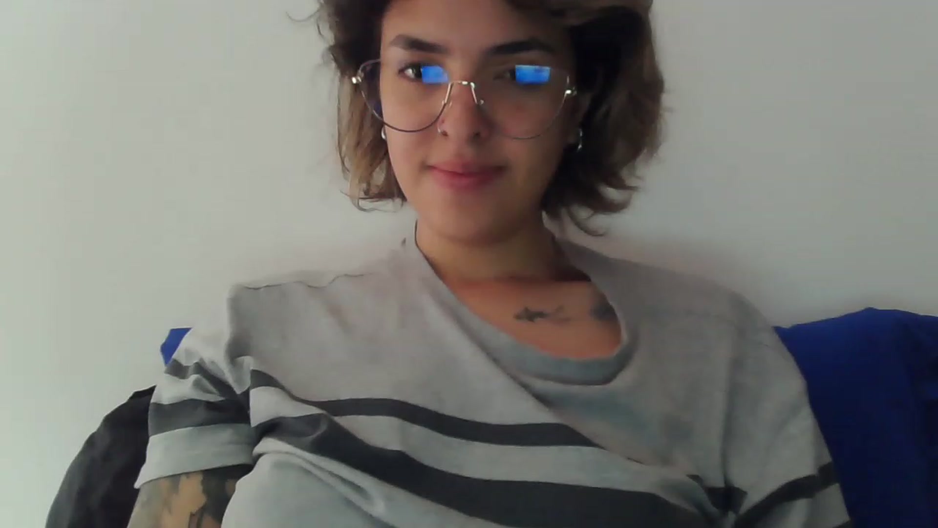 Gallery image thumbnail from fionacarter's myfreecams stream on, 04/17/2023, 16:58 image 11 of 20