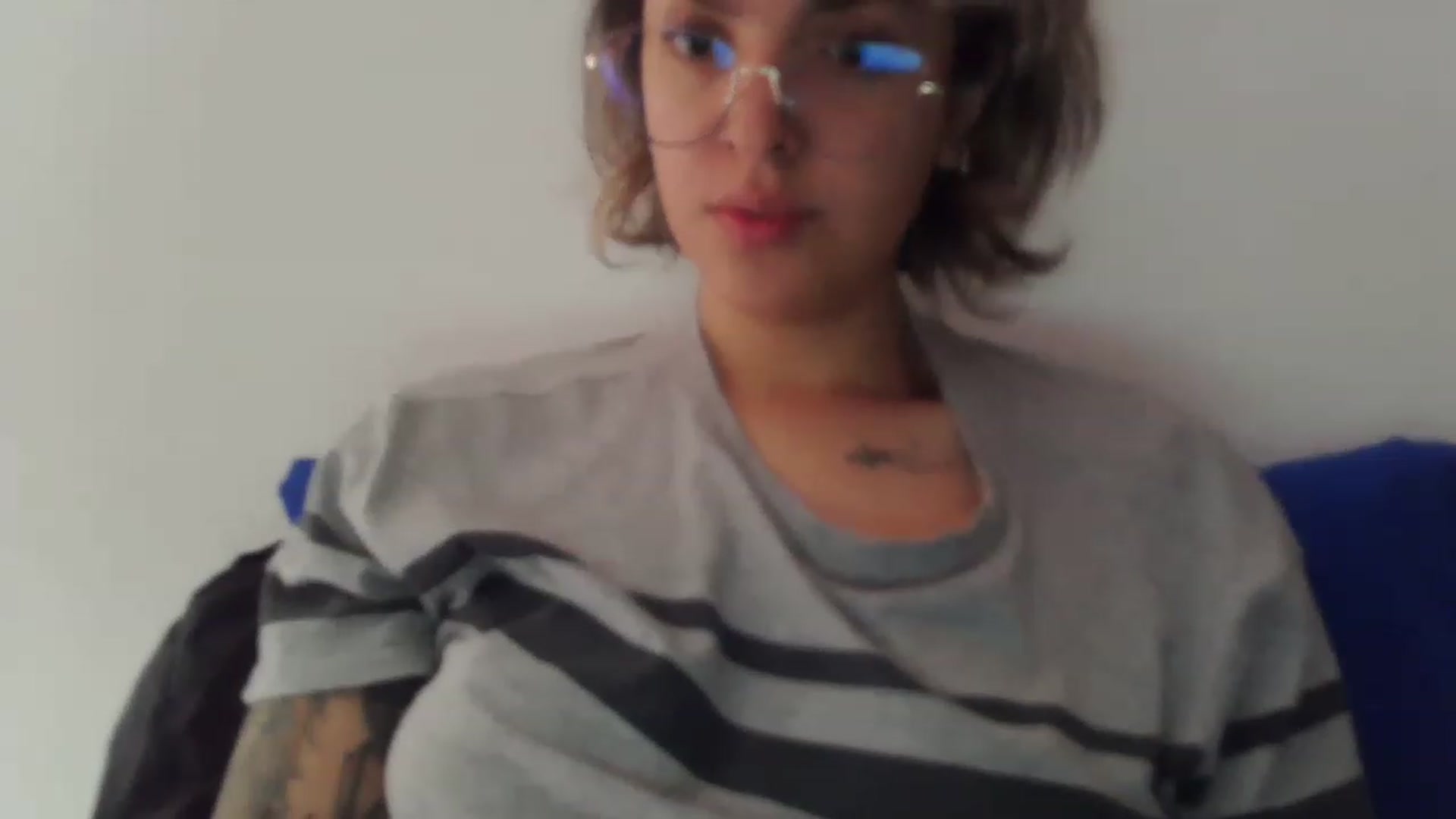 Gallery image thumbnail from fionacarter's myfreecams stream on, 04/17/2023, 16:58 image 8 of 20