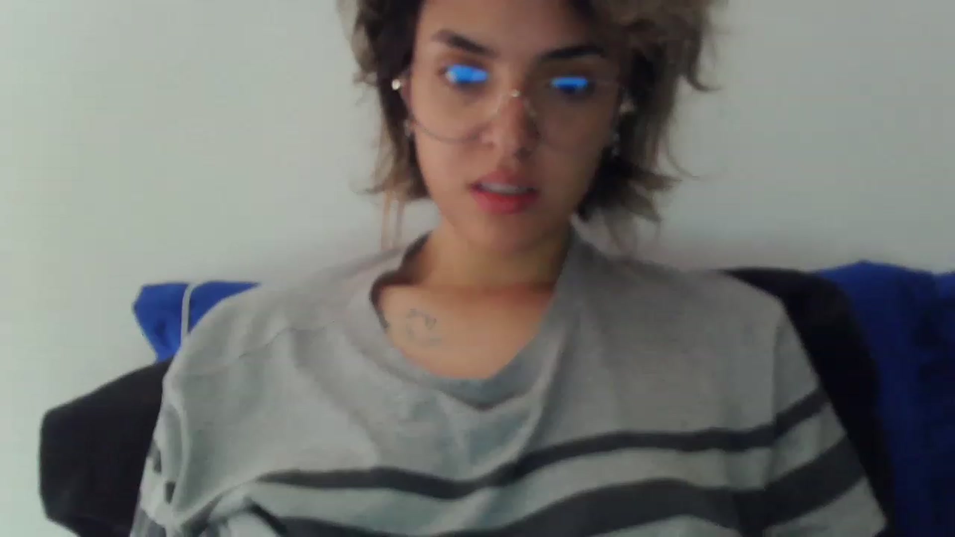 Gallery image thumbnail from fionacarter's myfreecams stream on, 04/17/2023, 17:27 image 14 of 20