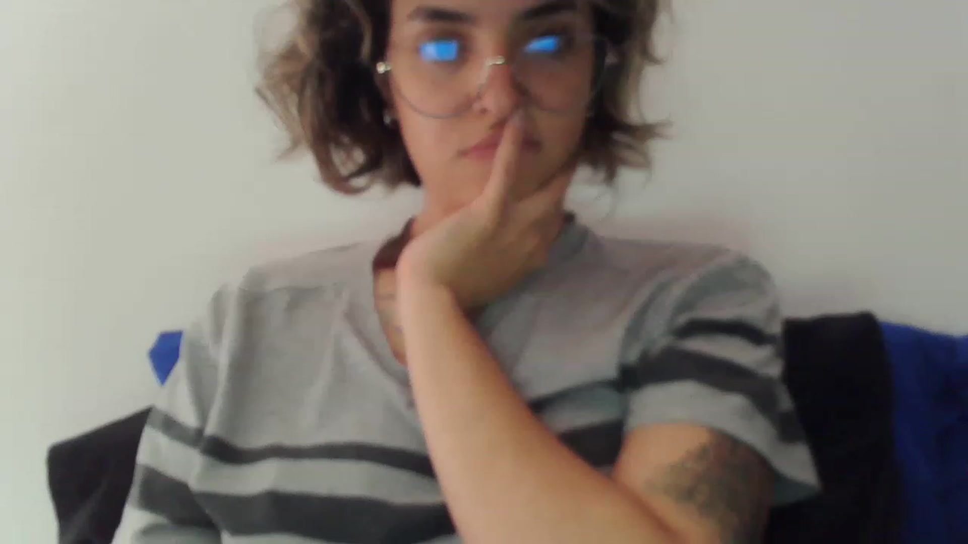 Gallery image thumbnail from fionacarter's myfreecams stream on, 04/17/2023, 17:27 image 17 of 20