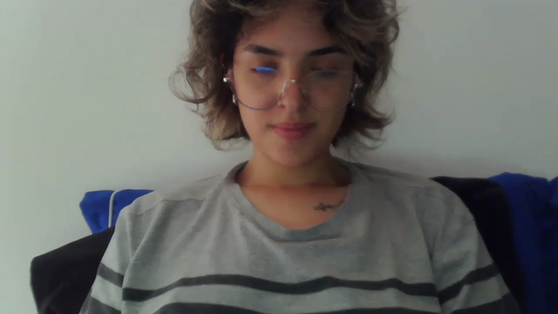Gallery image thumbnail from fionacarter's myfreecams stream on, 04/17/2023, 17:27 image 10 of 20