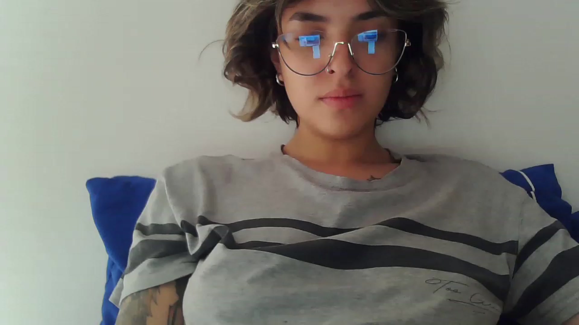 Gallery image thumbnail from fionacarter's myfreecams stream on, 04/18/2023, 18:11 image 7 of 20