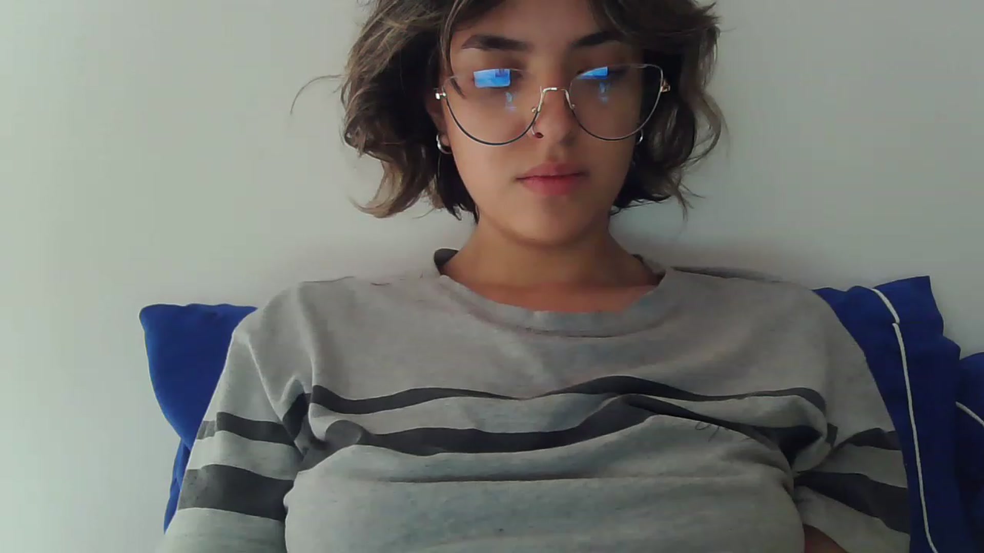 Gallery image thumbnail from fionacarter's myfreecams stream on, 04/18/2023, 18:11 image 9 of 20