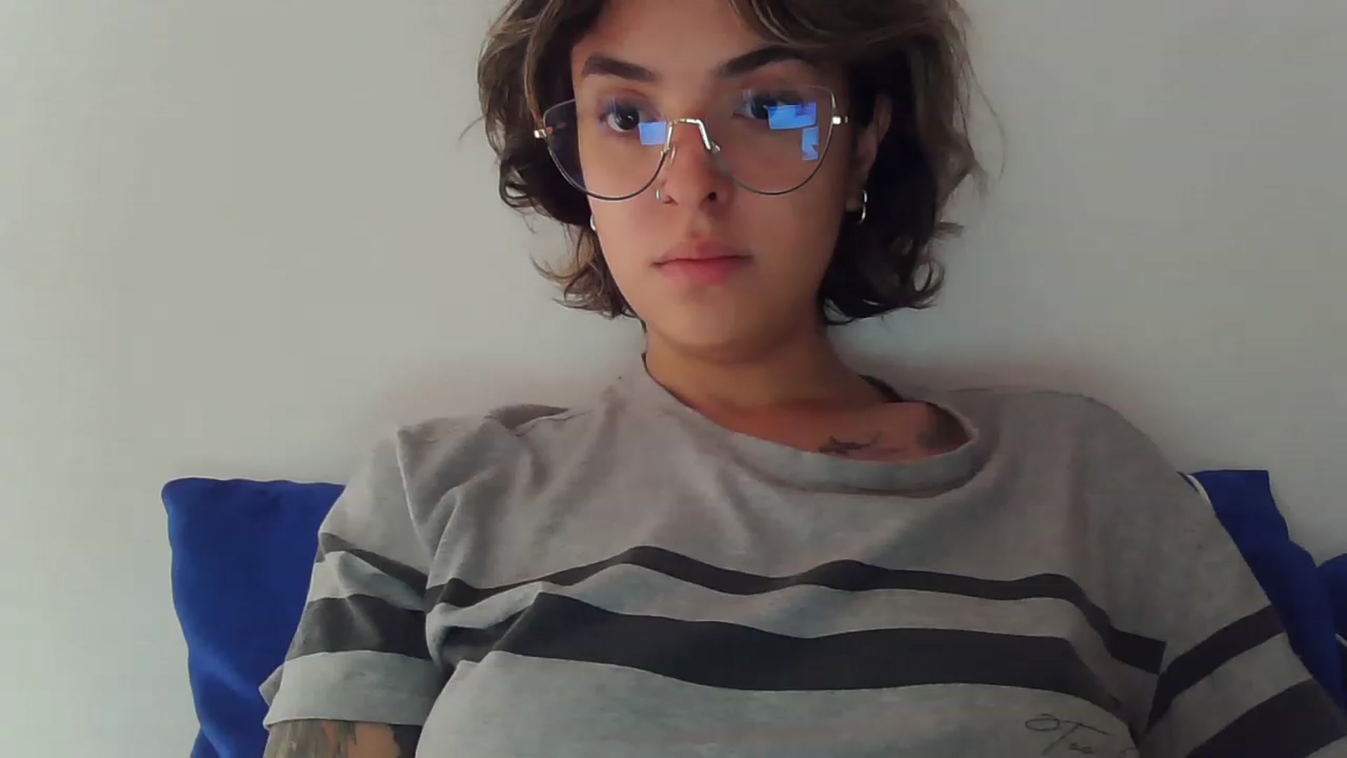 Gallery image thumbnail from fionacarter's myfreecams stream on, 04/18/2023, 18:11 image 1 of 20