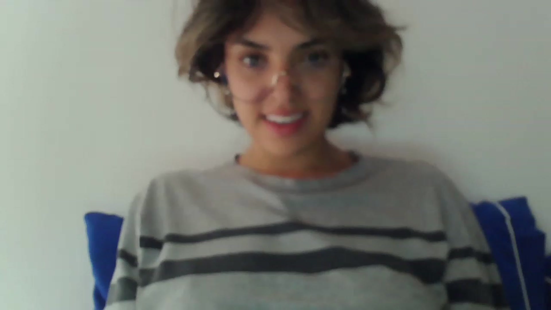 Gallery image thumbnail from fionacarter's myfreecams stream on, 04/18/2023, 18:11 image 10 of 20