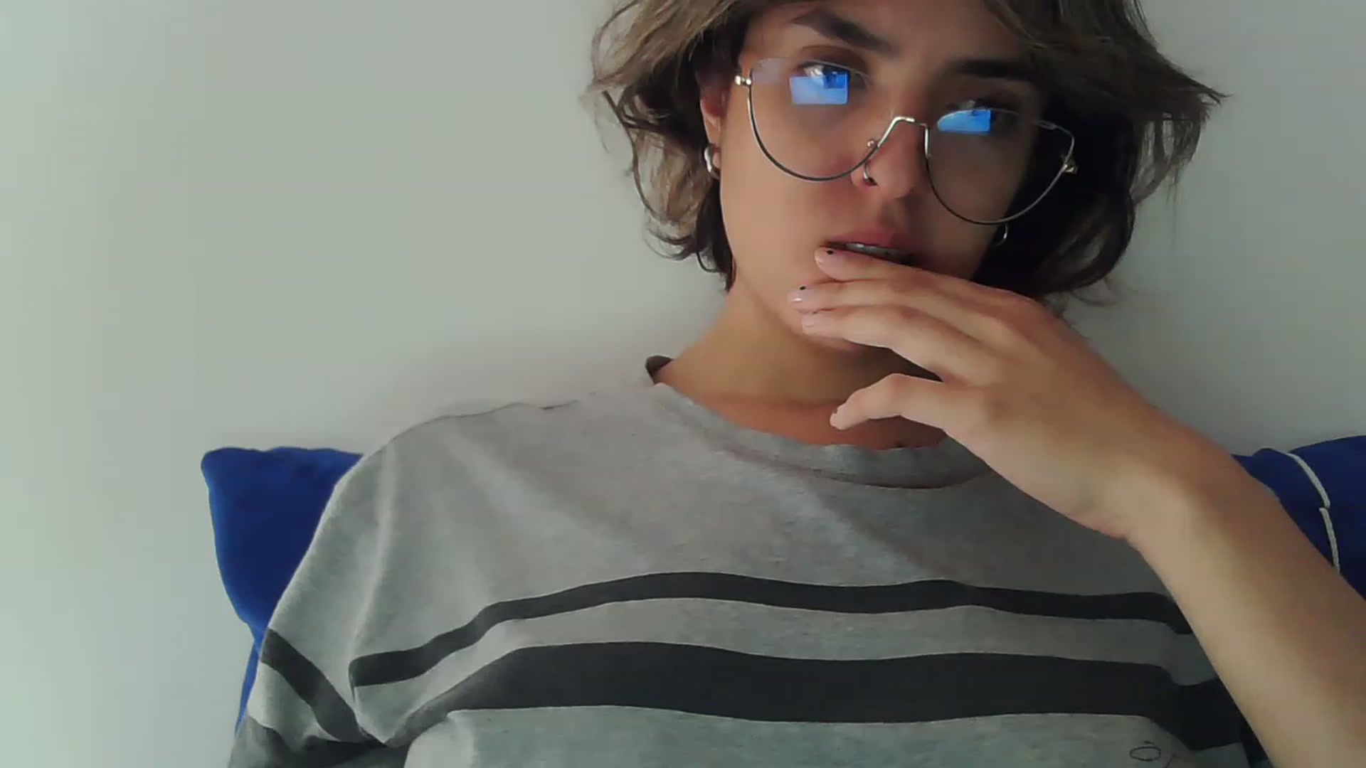 Gallery image thumbnail from fionacarter's myfreecams stream on, 04/18/2023, 18:11 image 11 of 20