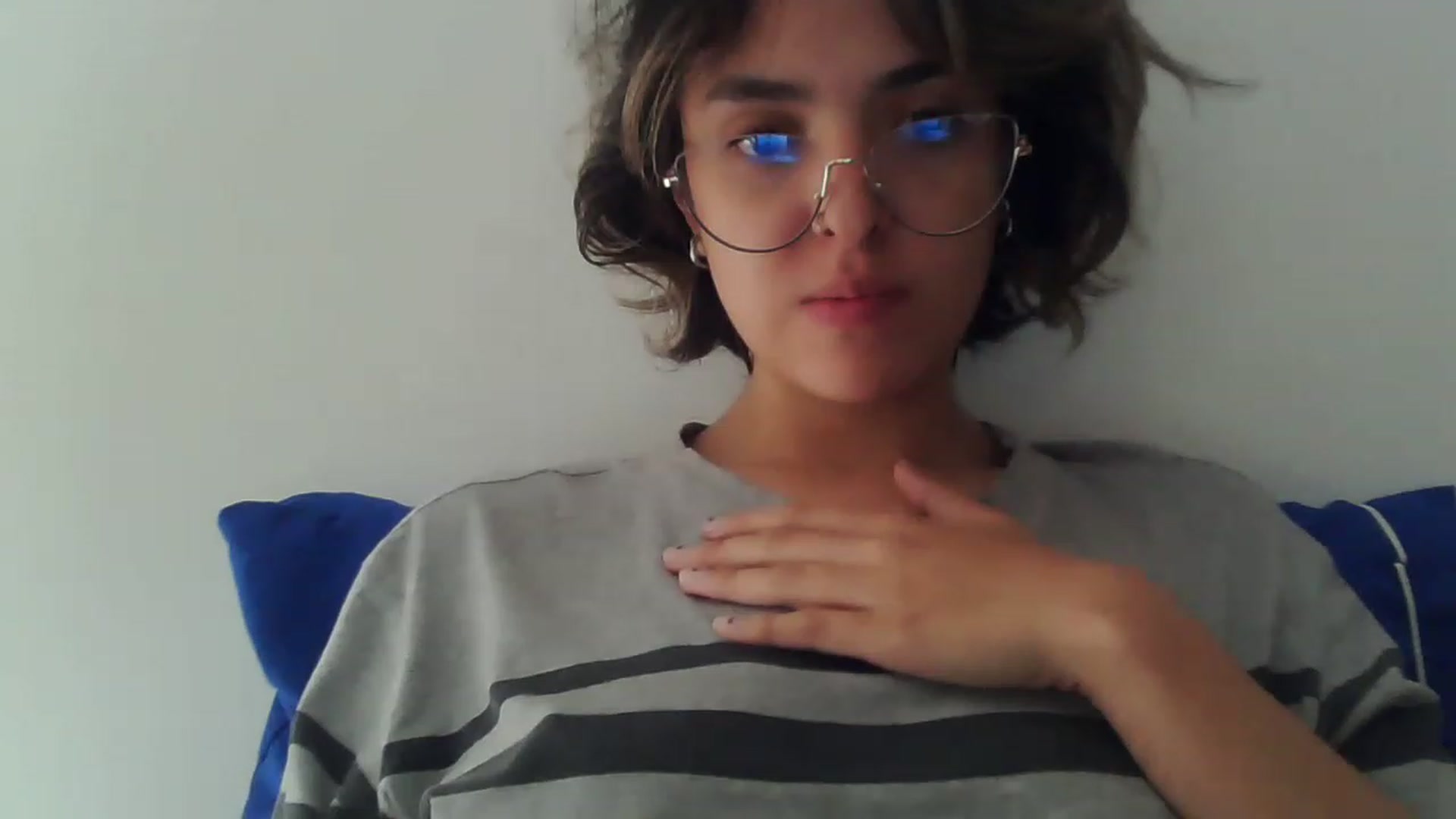 Gallery image thumbnail from fionacarter's myfreecams stream on, 04/18/2023, 18:11 image 13 of 20