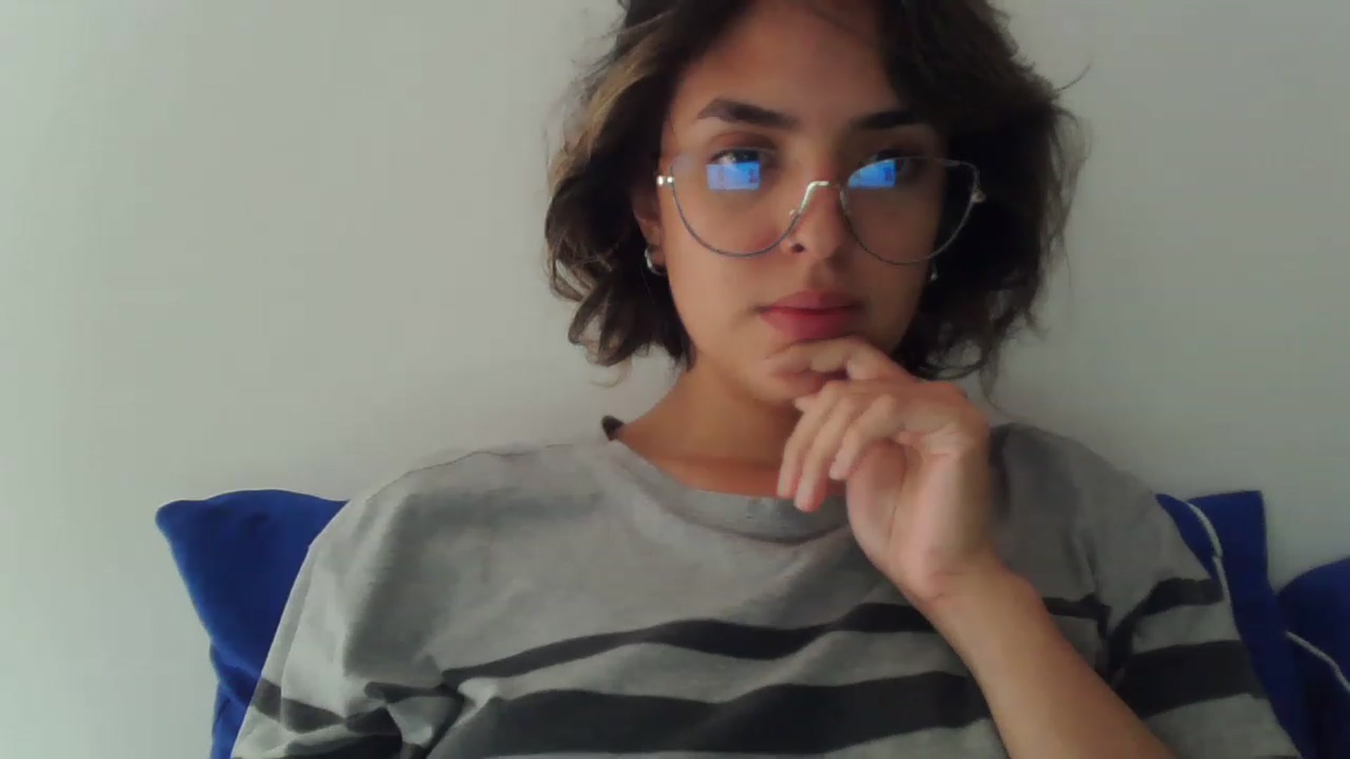 Gallery image thumbnail from fionacarter's myfreecams stream on, 04/18/2023, 18:11 image 18 of 20
