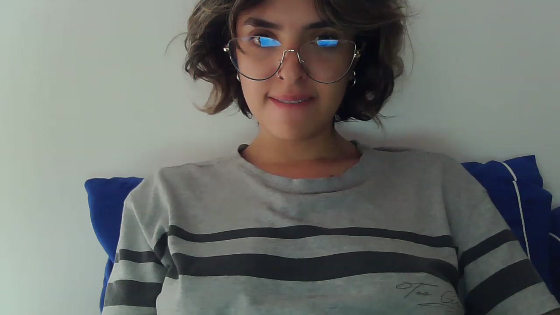 Gallery image thumbnail from fionacarter's myfreecams stream on, 04/18/2023, 18:11 image 8 of 20
