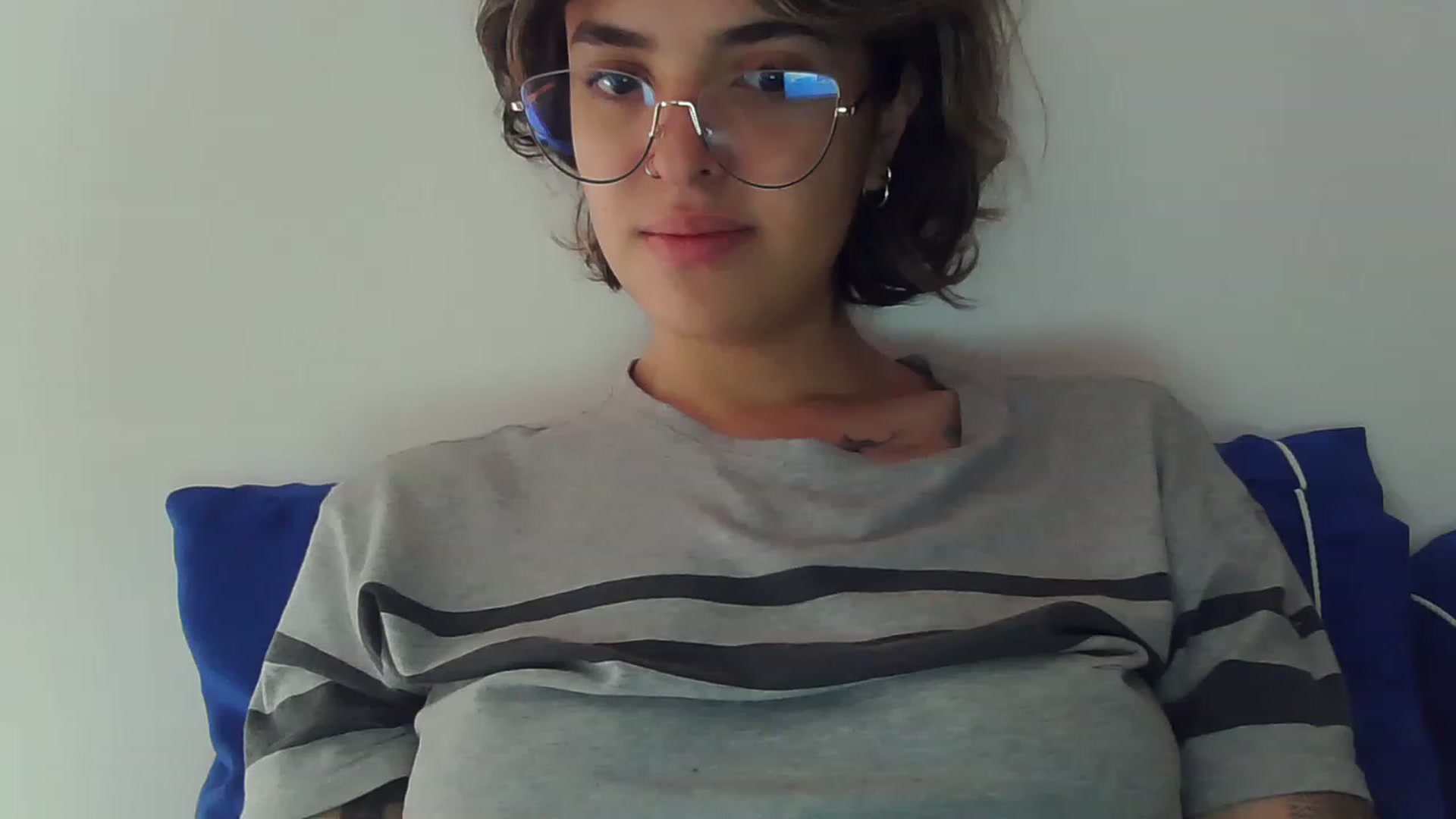 Gallery image thumbnail from fionacarter's myfreecams stream on, 04/18/2023, 18:11 image 2 of 20
