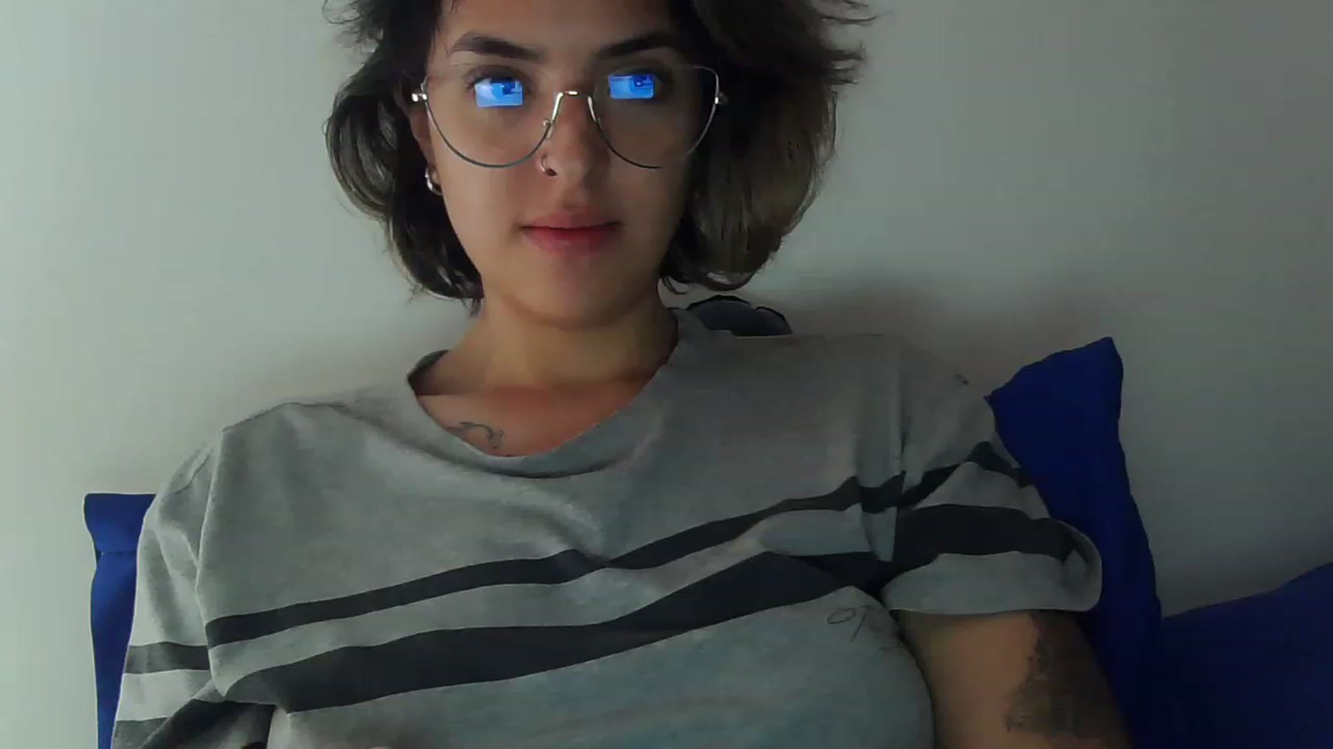Gallery image thumbnail from fionacarter's myfreecams stream on, 04/25/2023, 16:30 image 14 of 20