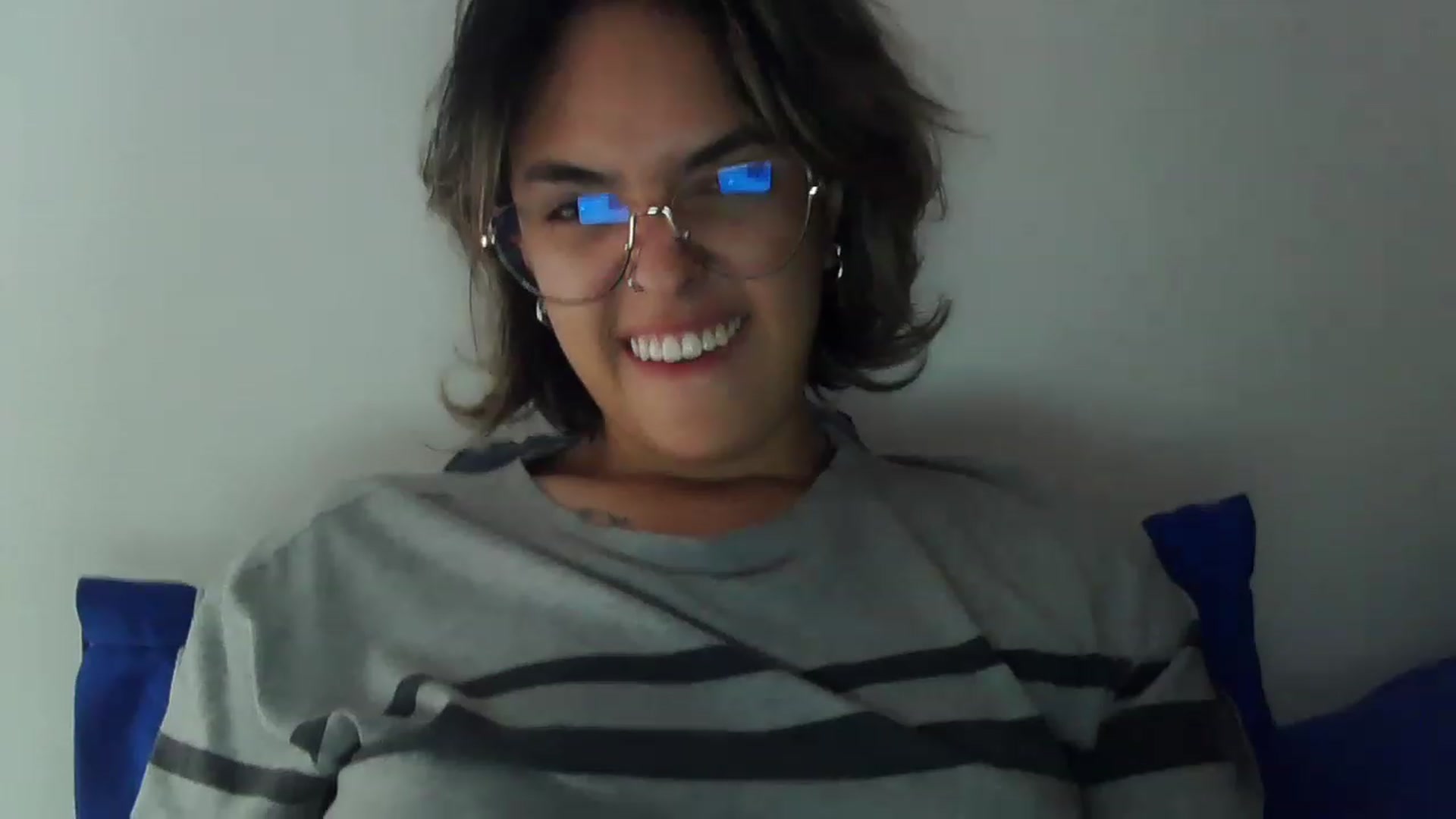Gallery image thumbnail from fionacarter's myfreecams stream on, 04/25/2023, 16:30 image 17 of 20
