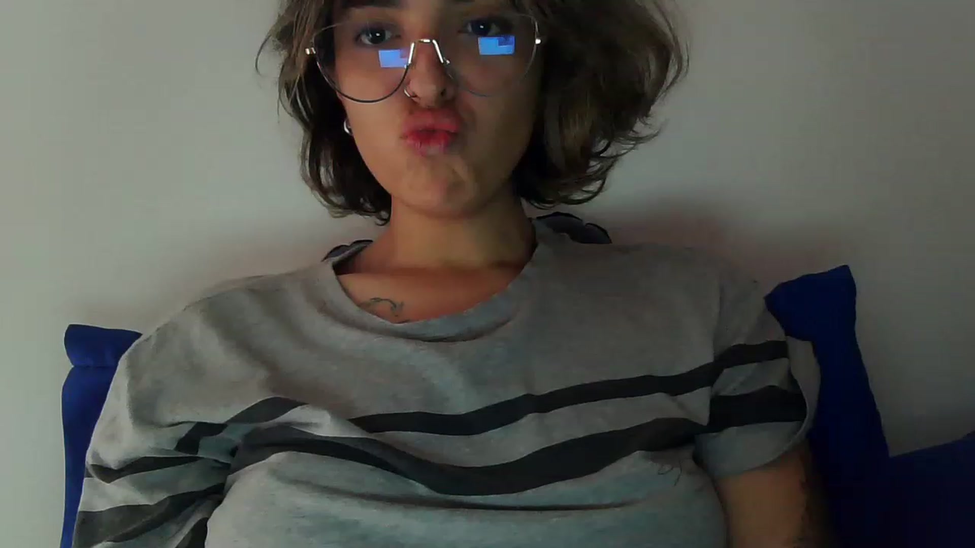 Gallery image thumbnail from fionacarter's myfreecams stream on, 04/25/2023, 16:30 image 7 of 20