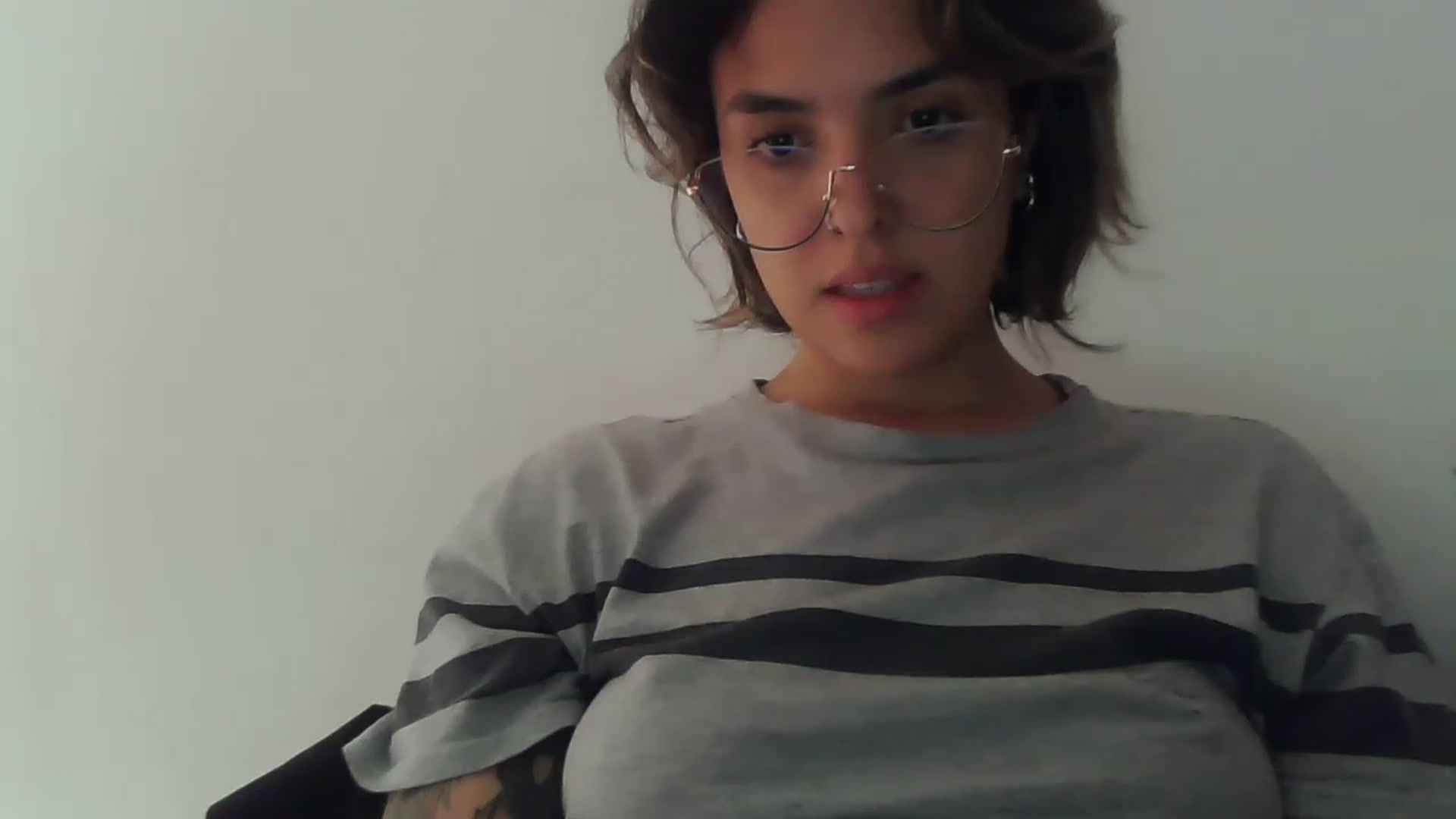 Gallery image thumbnail from fionacarter's myfreecams stream on, 05/03/2023, 17:01 image 14 of 20