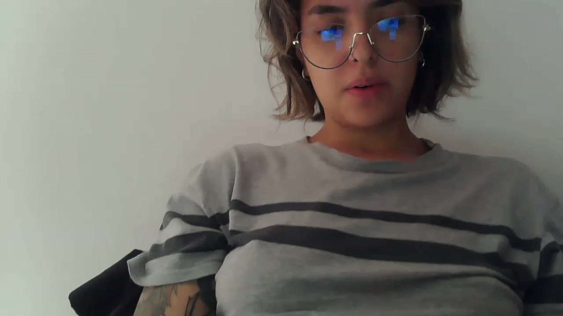 Gallery image thumbnail from fionacarter's myfreecams stream on, 05/03/2023, 17:01 image 17 of 20