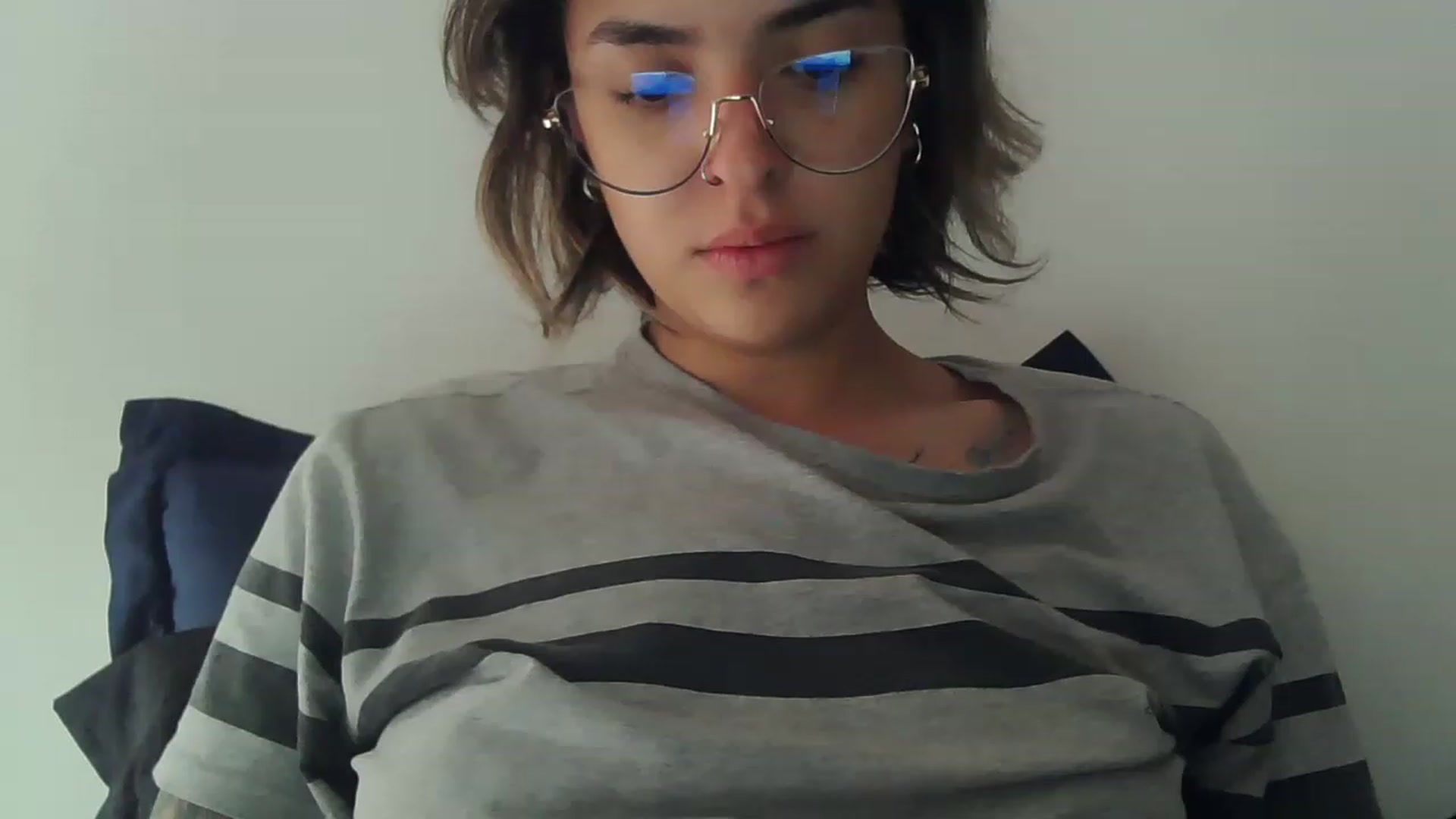 Gallery image thumbnail from fionacarter's myfreecams stream on, 05/04/2023, 16:01 image 19 of 20
