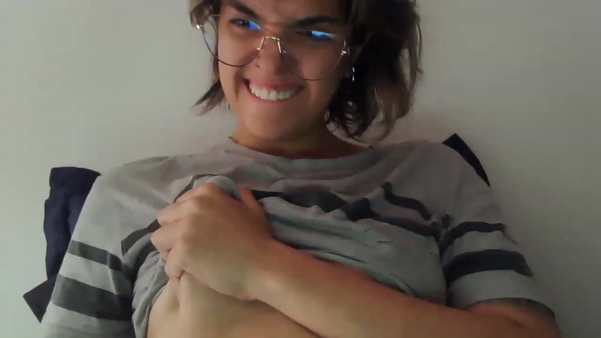 Gallery image thumbnail from fionacarter's myfreecams stream on, 05/04/2023, 16:30 image 4 of 20
