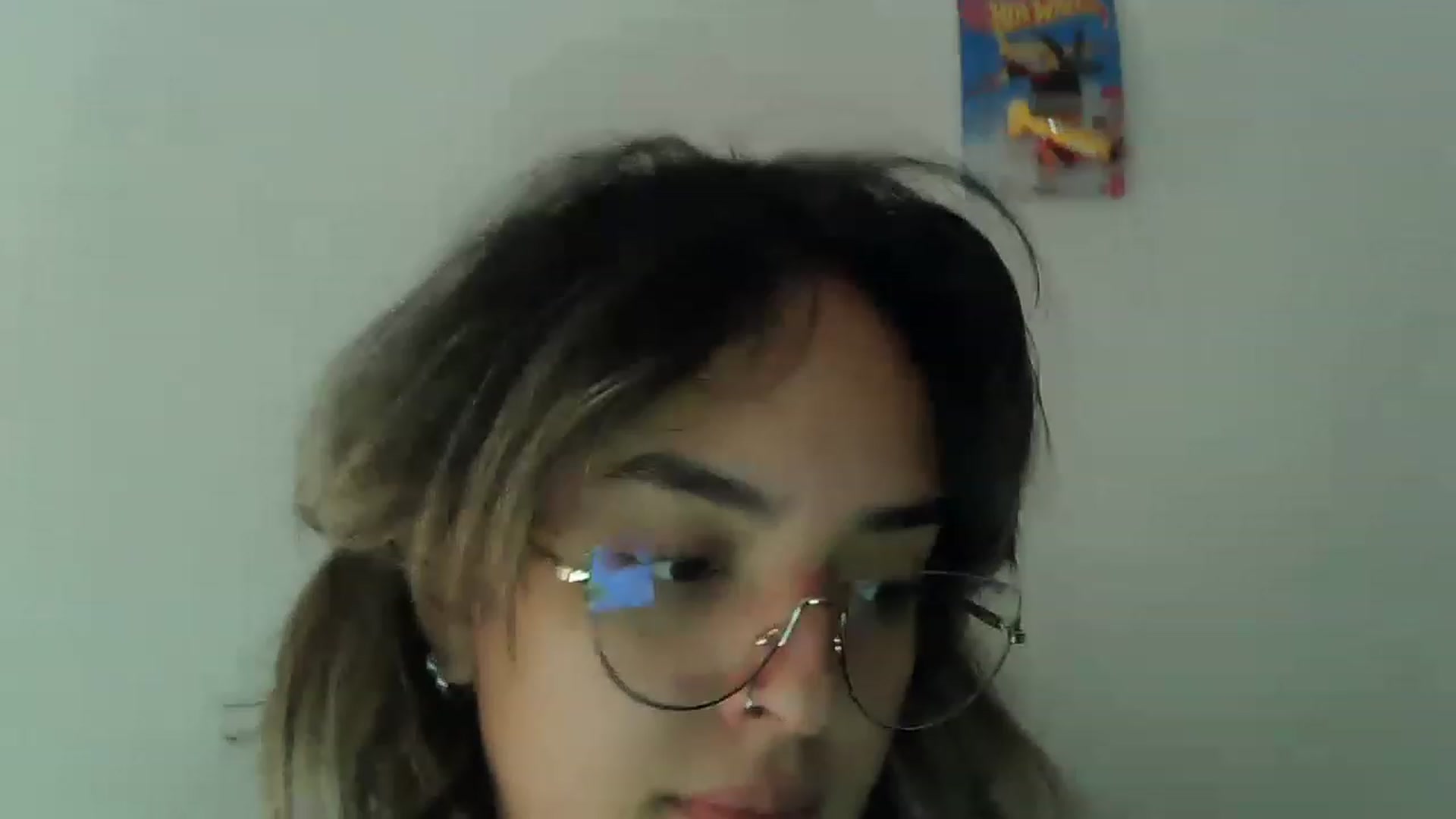 Gallery image thumbnail from fionacarter's myfreecams stream on, 05/04/2023, 16:30 image 5 of 20