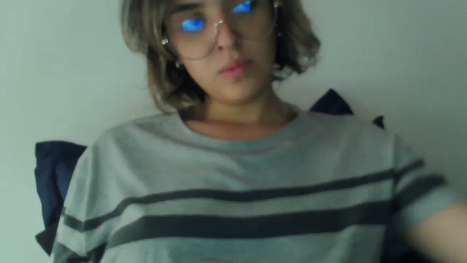 Gallery image thumbnail from fionacarter's myfreecams stream on, 05/04/2023, 16:30 image 19 of 20