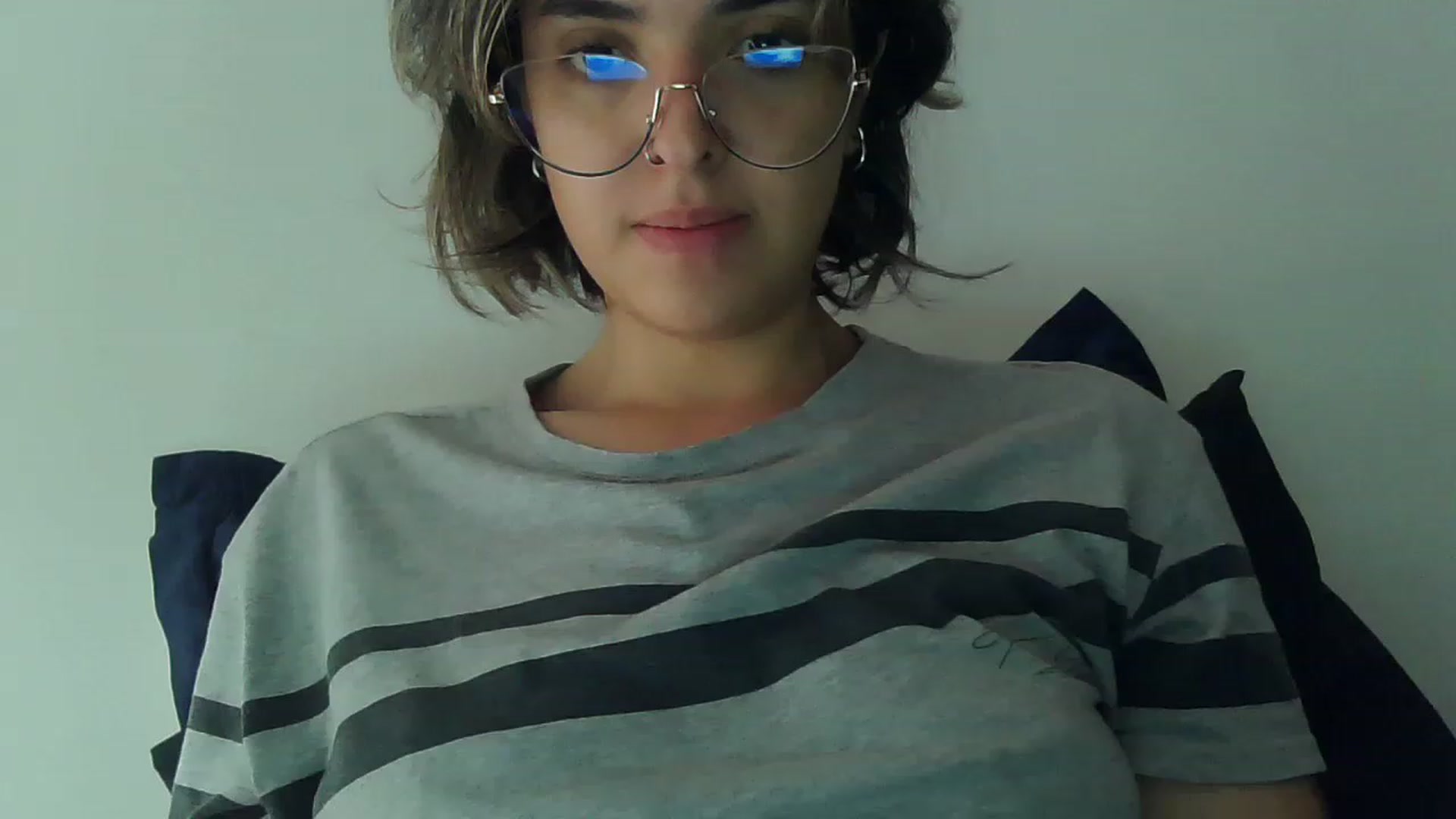Gallery image thumbnail from fionacarter's myfreecams stream on, 05/04/2023, 16:30 image 20 of 20