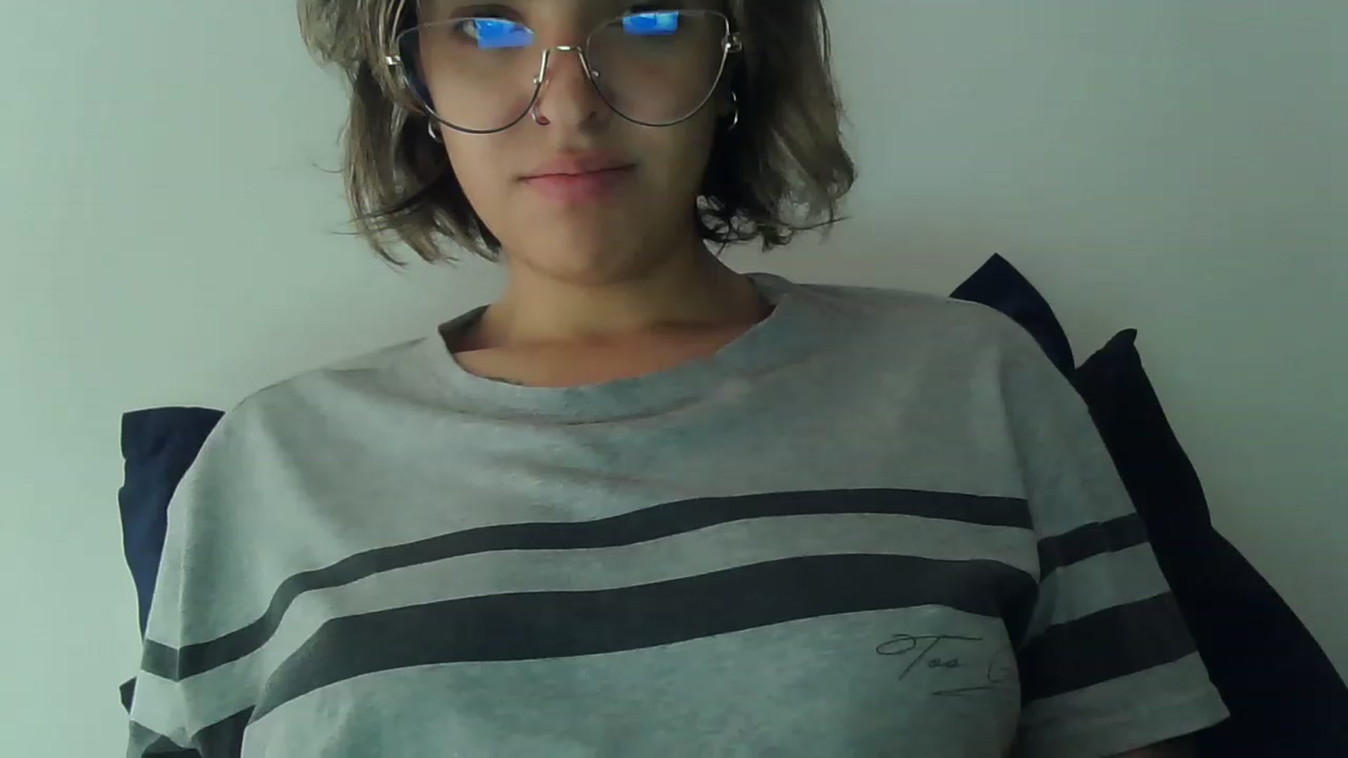 Gallery image thumbnail from fionacarter's myfreecams stream on, 05/04/2023, 16:30 image 18 of 20