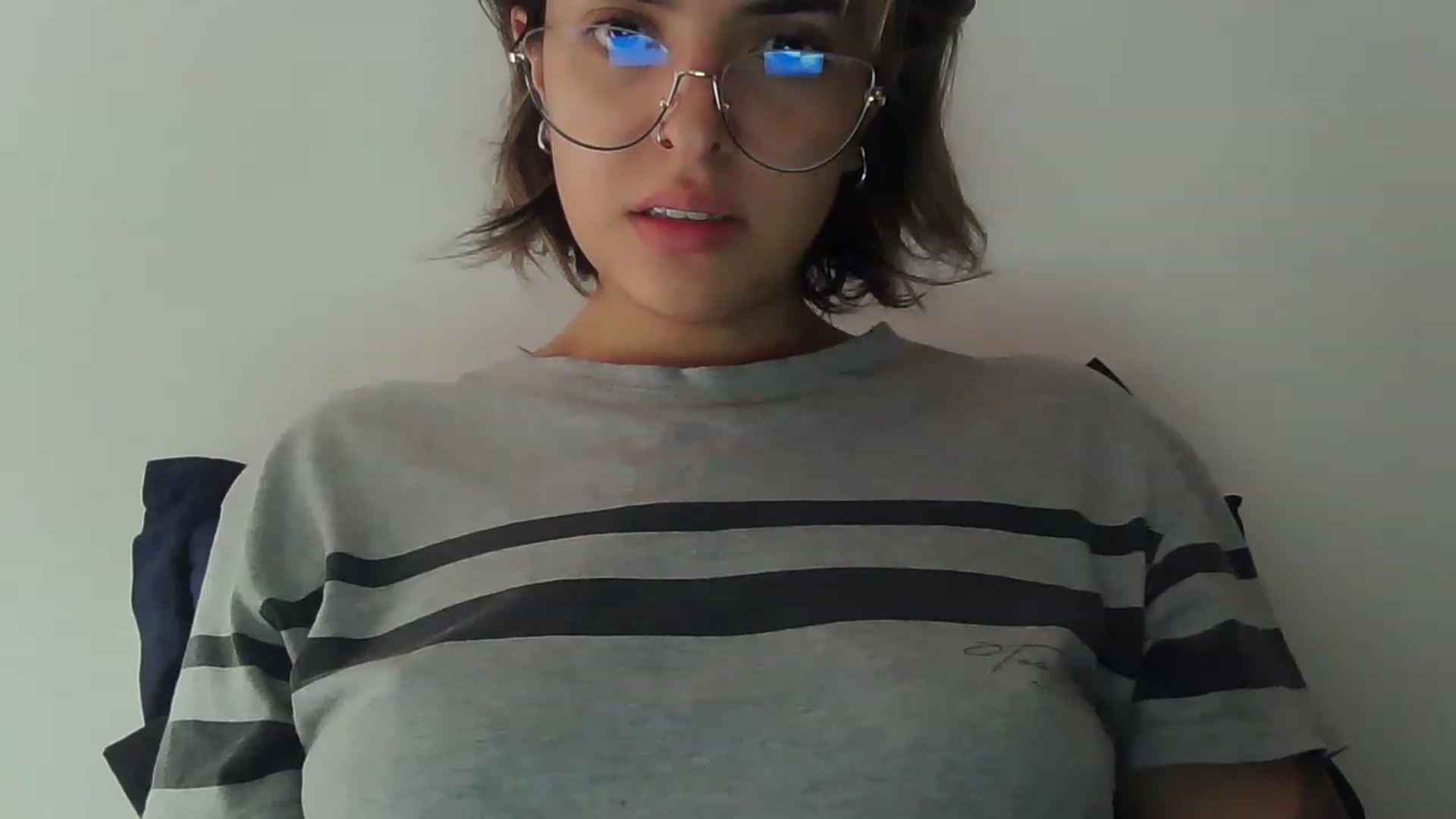 Gallery image thumbnail from fionacarter's myfreecams stream on, 05/04/2023, 16:30 image 6 of 20